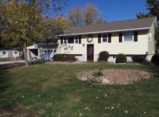 1919 Cleveland Ave, Charleston, IL 61920