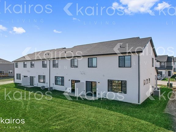 2nd image of 6915 Bluebell Ct