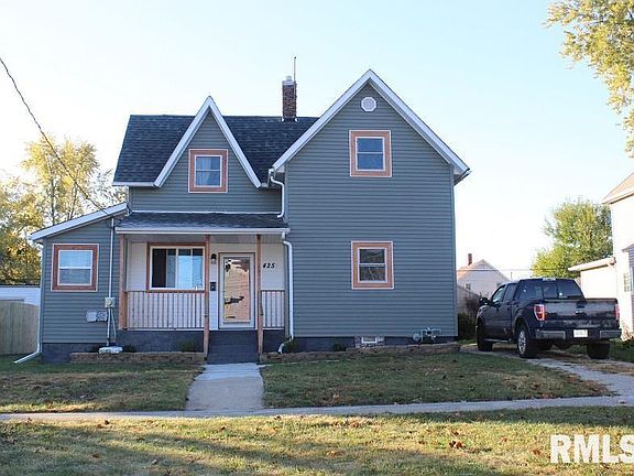 2nd image of 425 Rockwell St