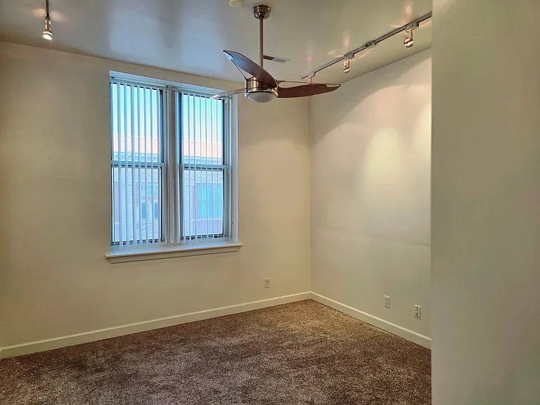 4500 Olive St — Photo 8