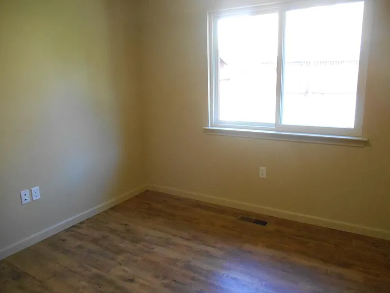 113 Zircon Dr — Photo 7