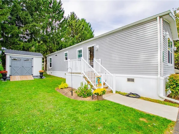 3418 Lil Wolf Dr N, Orefield, PA 18069