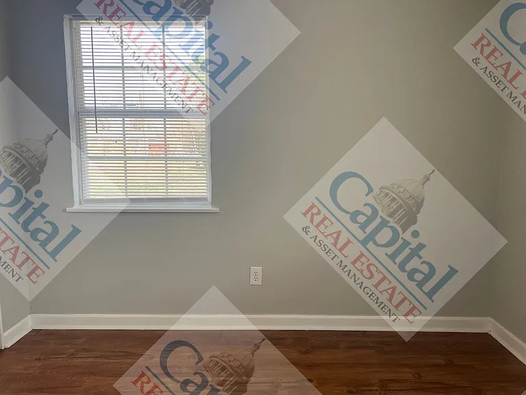 407 E Key Blvd — Photo 13