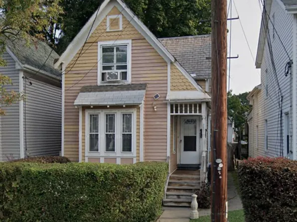 119 Thompson St, Poughkeepsie, NY 12601