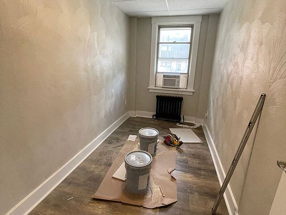 3rd image of 4828 Liberty Ave APT 8