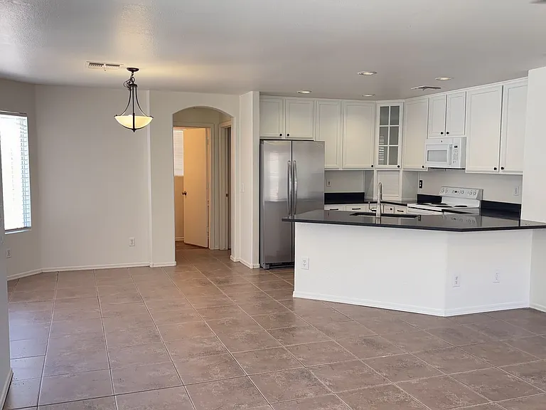 15447 W Evans Dr — Photo 5