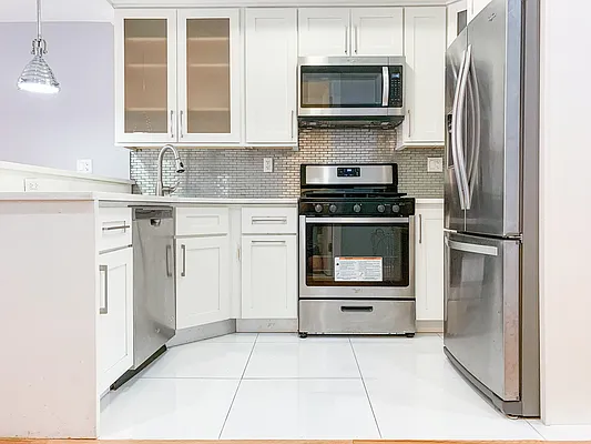 Rented by MySpaceNYC | media 2