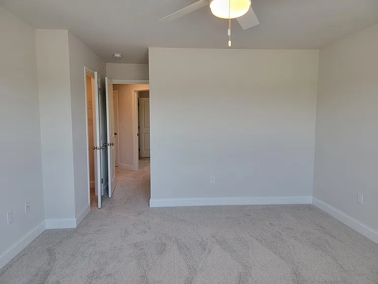 219 Millard Dr — Photo 11