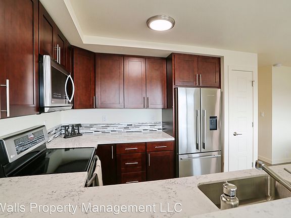 4th image of 2451 NW 59th St #9151484
