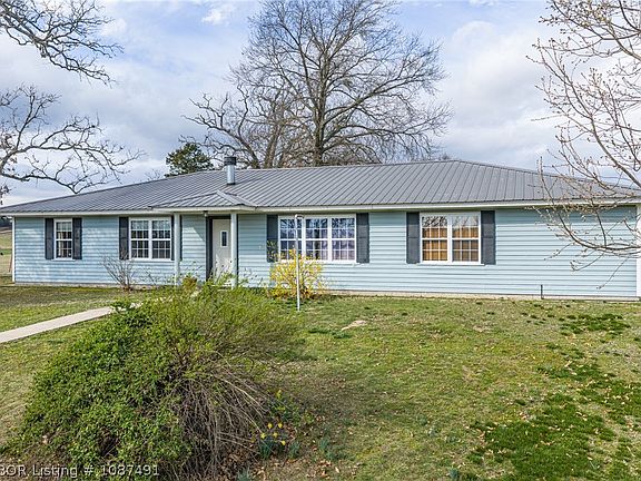 2nd image of 255 Spielerville Rd