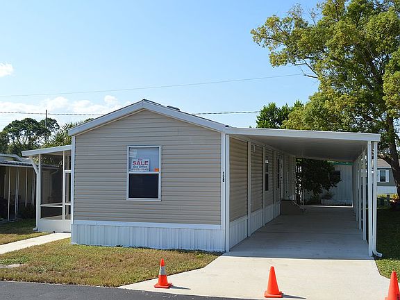 2nd image of 120 Papaya Dr