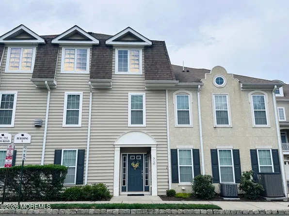 512 Abby Rd, Middletown, NJ 07748