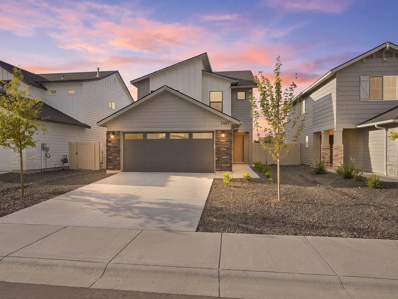 3 bed, 2.5 bath, 1675 sqft, $2,775 — Photo 2