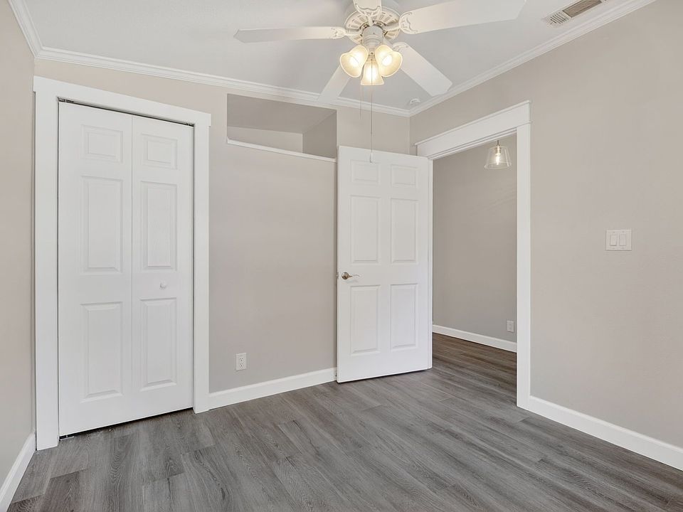 21st image of 3177 N Huntington Ave