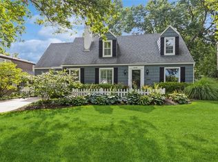 5646 Fairway Rd, Fairway, KS 66205