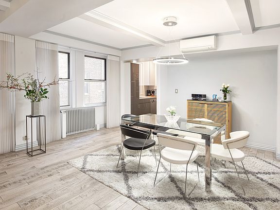 3rd image of 333 E 43rd St APT 210