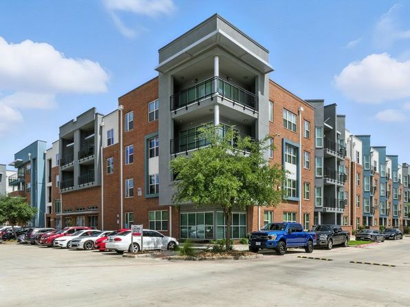 1100 S Loop 336 W APT 7102