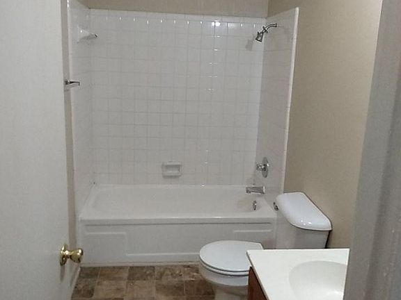 4th image of 1023 Garden Meadows Dr