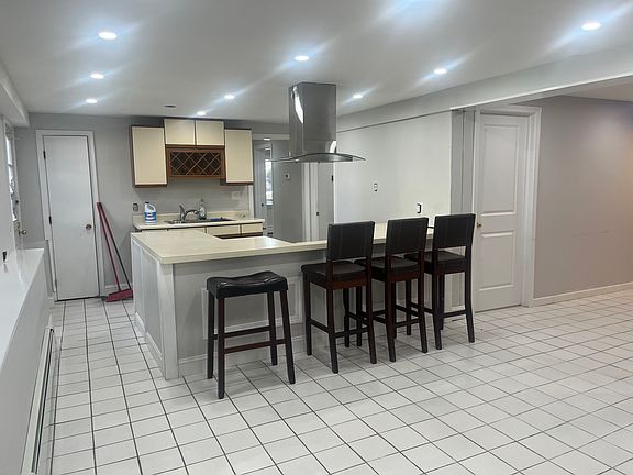 5th image of 58 Atlantic Ave #2