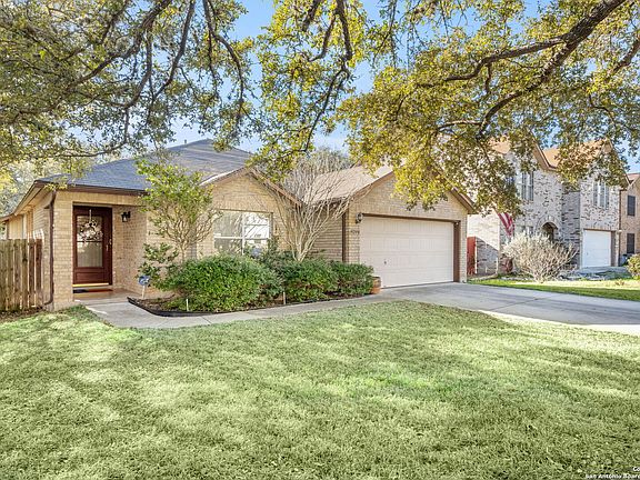 3rd image of 15735 LOMITA SPRINGS DR