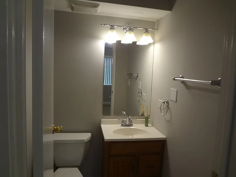 929 Casey Ct #6 — Photo 11