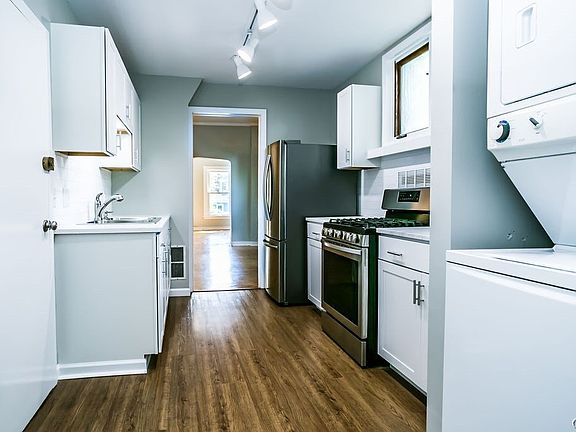 5th image of 510 Greenwood Pl