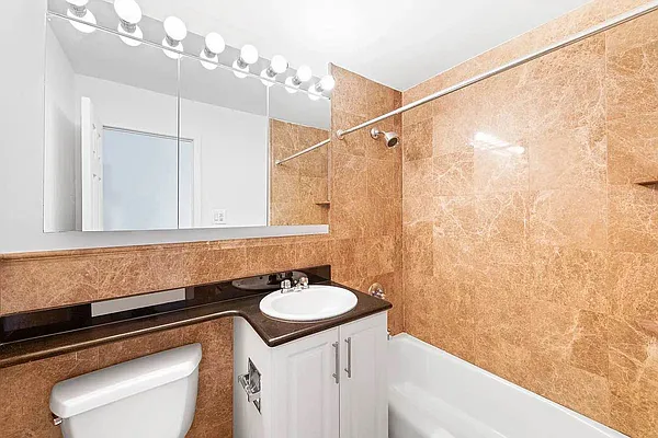 Rented by Douglas Elliman | media 22