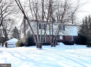 15368 Orchard Ave, Blue Ridge Summit, PA 17214