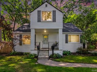 23831 Seneca Ave, Oak Park, MI 48237