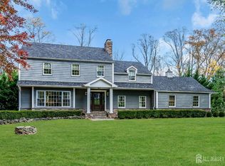 29 Maple Dr, Colts Neck, NJ 07722