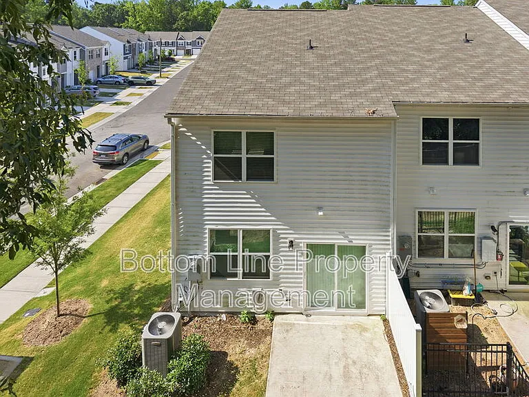1117 Dakine Dr — Photo 14