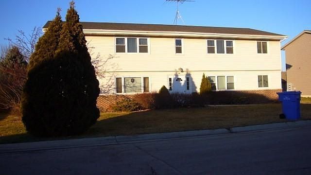 1st image of 1028 Meadow St