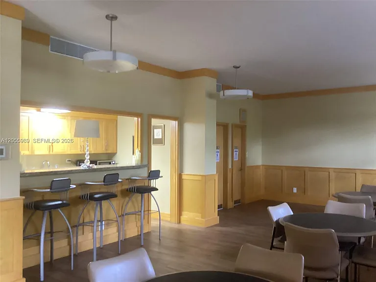 800 NE 195th St #415 — Photo 24