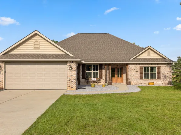 36 Joan Dr, Ellisville, MS 39437