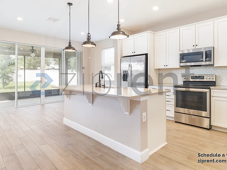 1709 Hilltop Dr — Photo 4