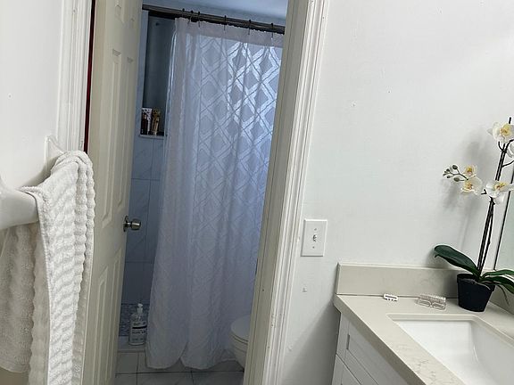 4th image of 9703 SW 138th Ave