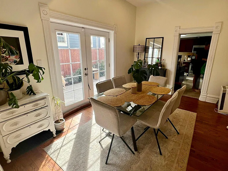 2943 N Franklin St — Photo 3