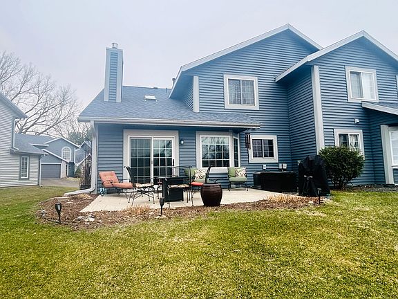 4th image of 2619 Tuxedo Ln NW