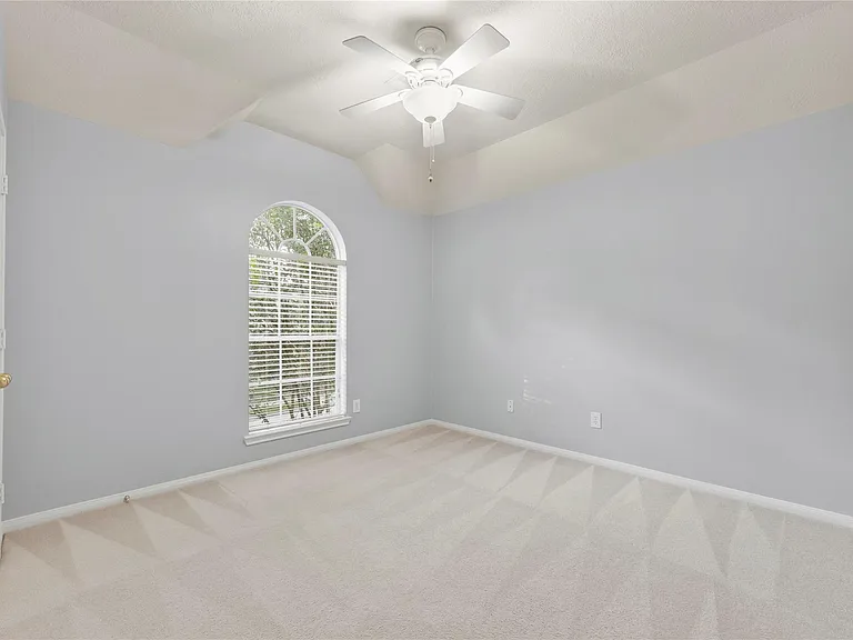 16315 Madewood St — Photo 24