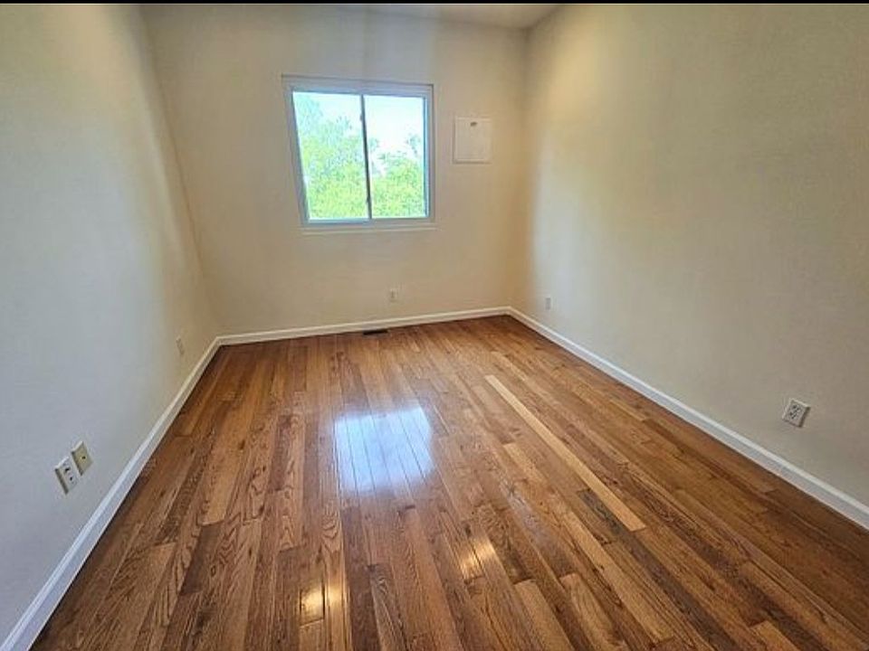 1st image of 701 Avenue C #B5