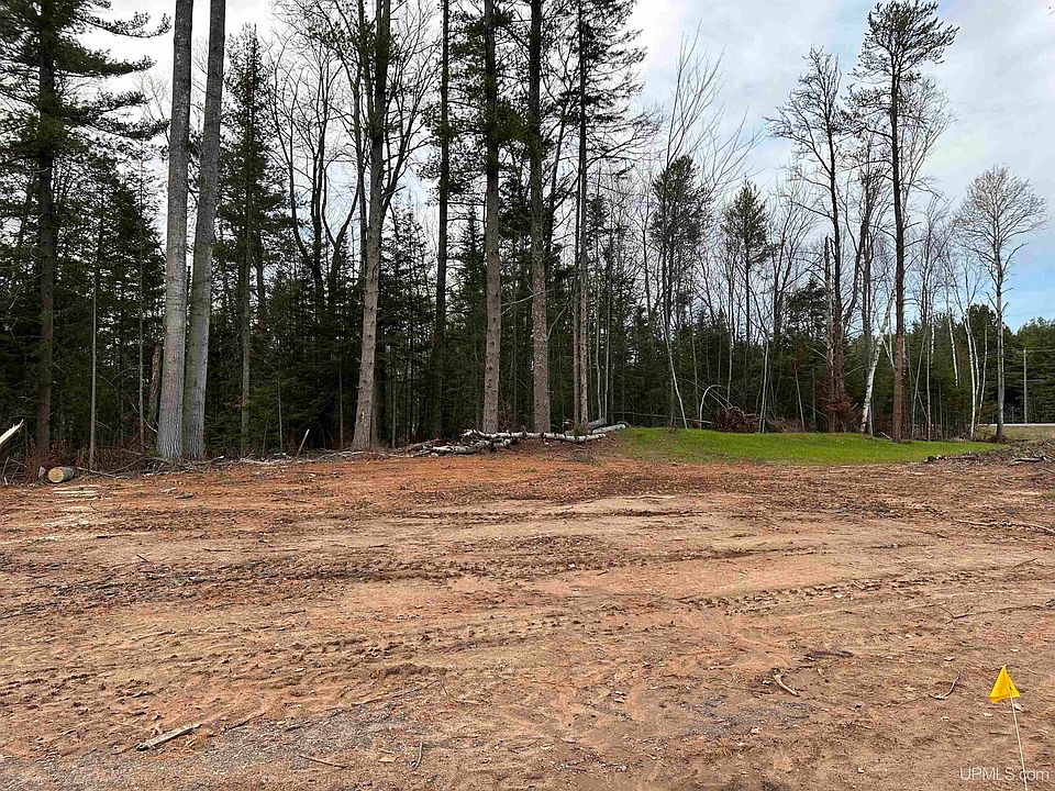 2nd image of 4 Parker Ln