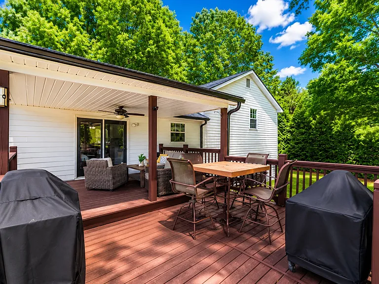 483 Whispering Oaks Dr — Photo 18