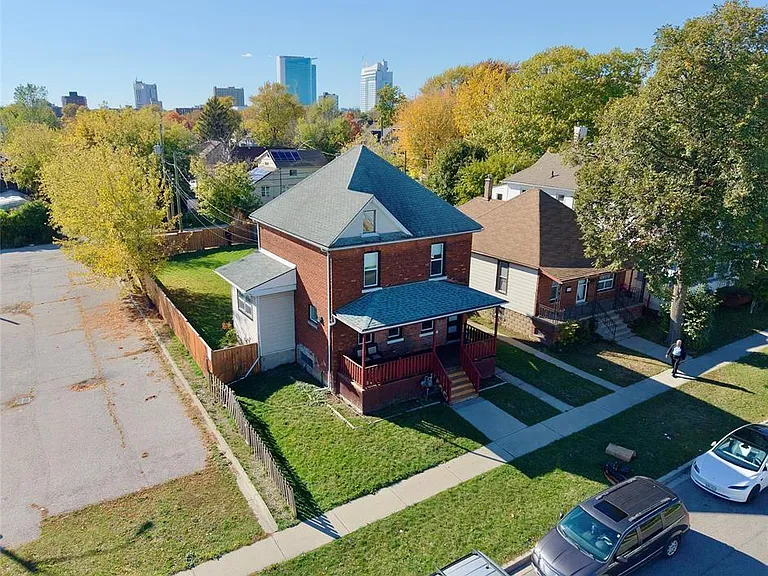 531 Langlois Ave — Photo 21