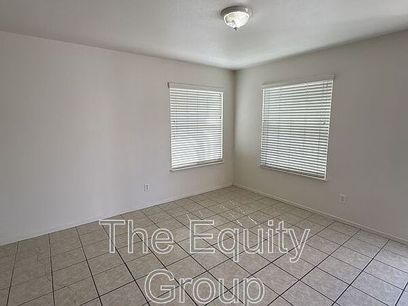 4th image of 1340 S Santa Fe St