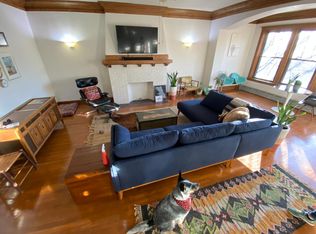 2253 N Kedzie Blvd APT 3, Chicago, IL 60647