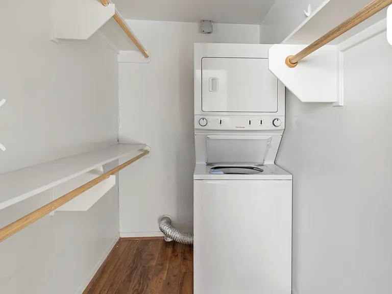 1014 E 23rd St #3 — Photo 7