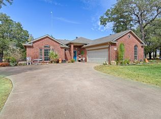 150 Howard Rd, Weatherford, TX 76088