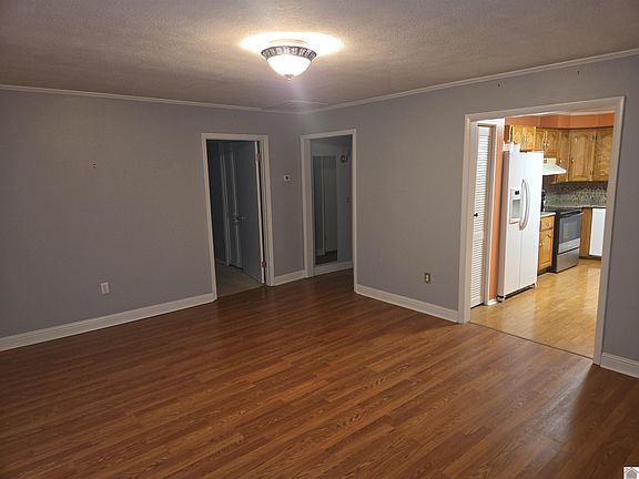 3rd image of 9455 Old Hinkleville Rd