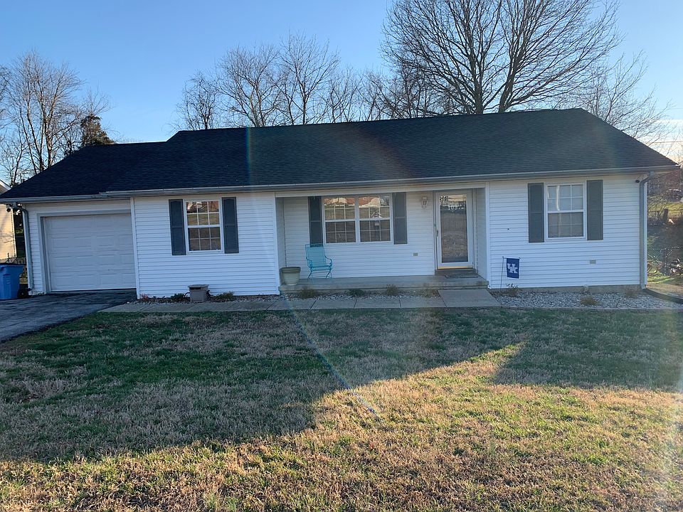 1st image of 109 Village Cir