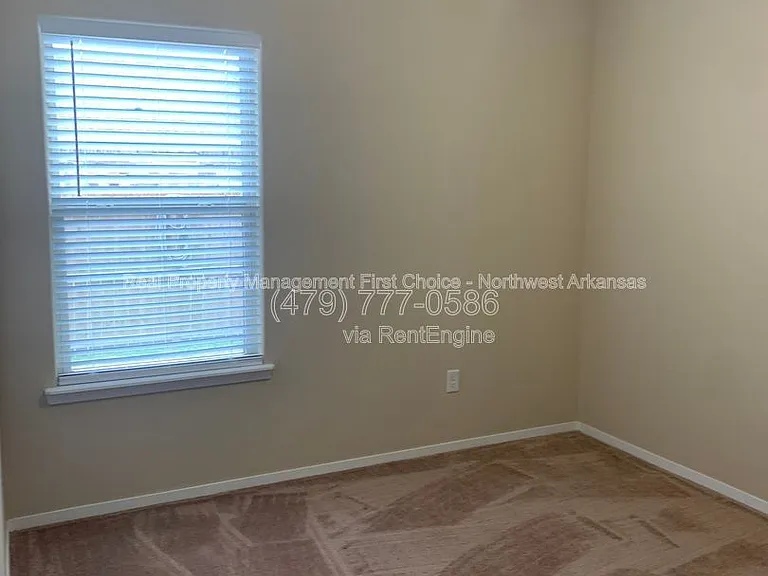 4401 Gallatine Ave — Photo 18